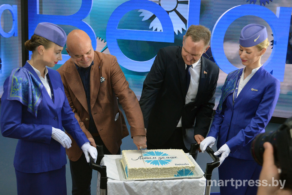 Праздничный торт от Белавиа