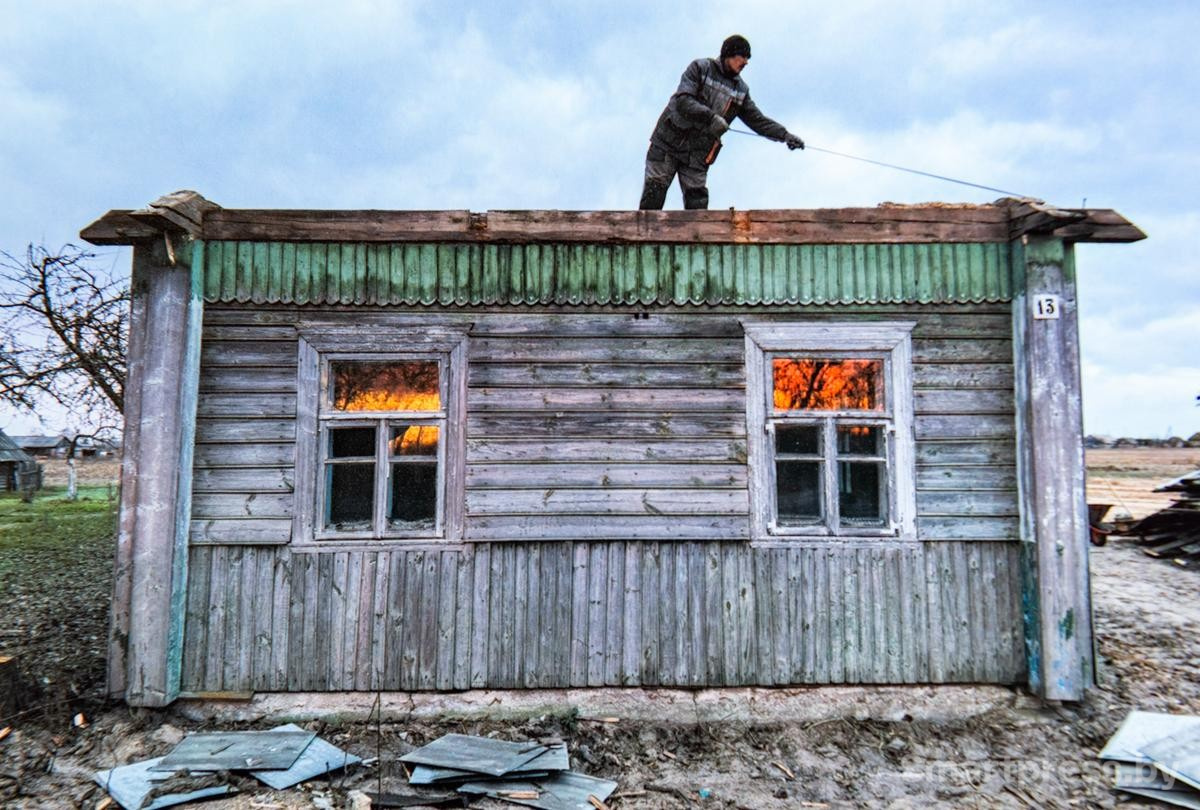 7-Меняем крышу в деревенской хате.jpg