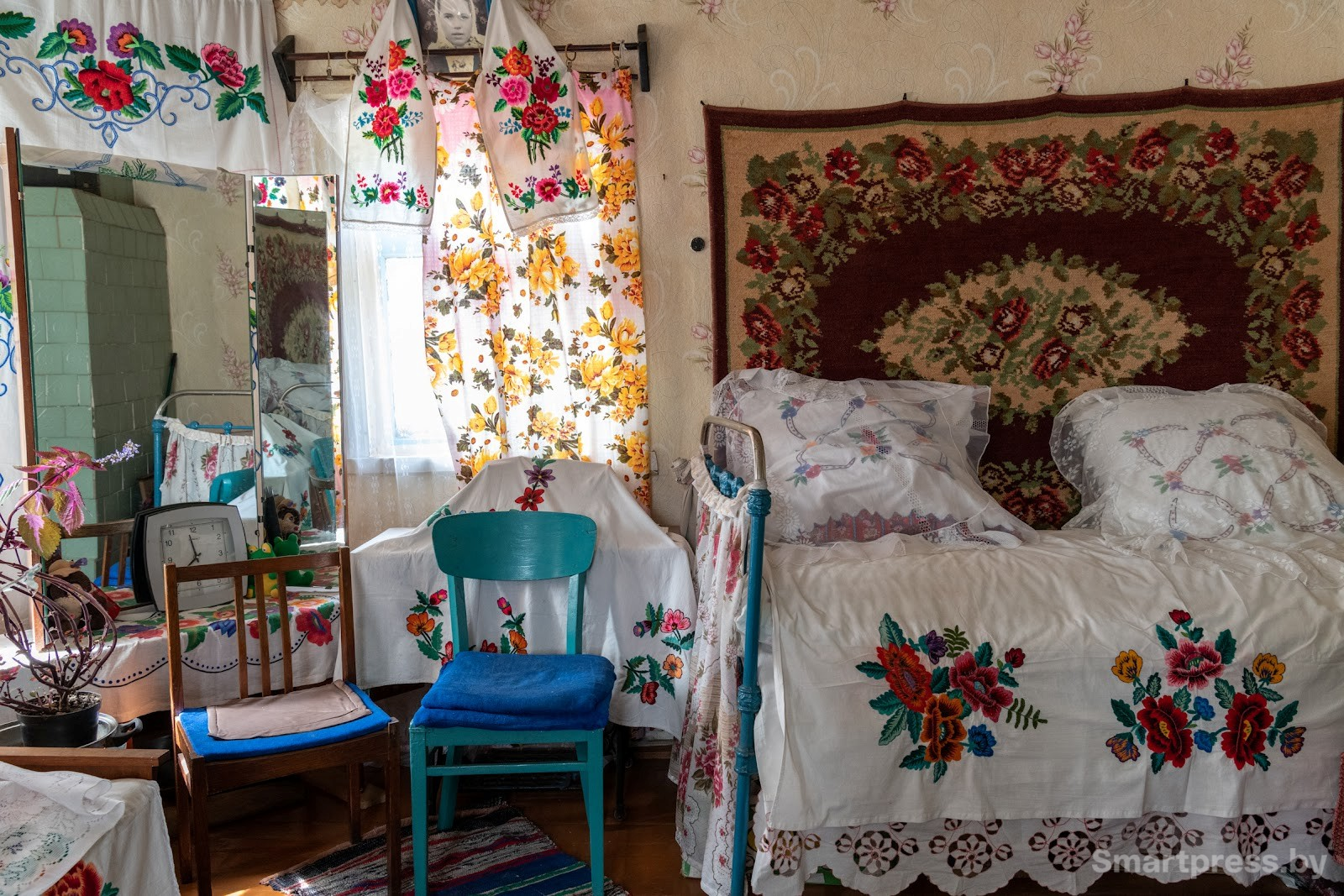 В доме Юлии Панчени из деревни Погост.png