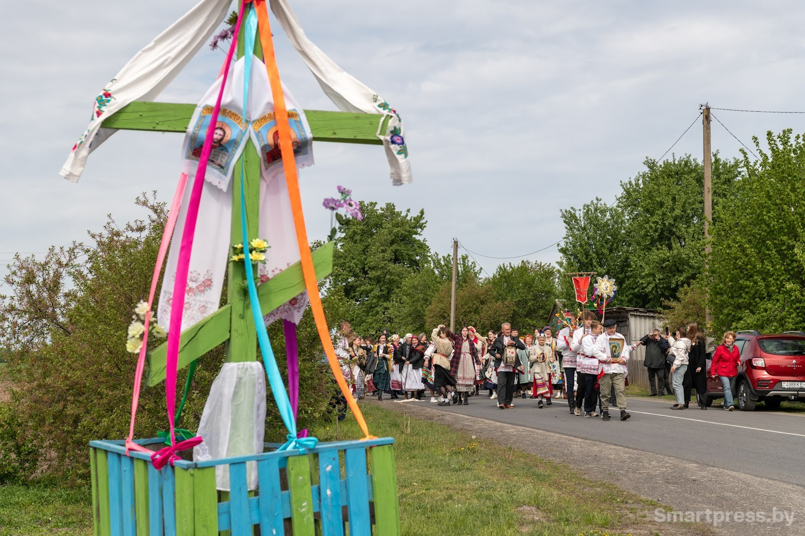 В деревне Погост водят Юрьевский хоровод 15.jpg