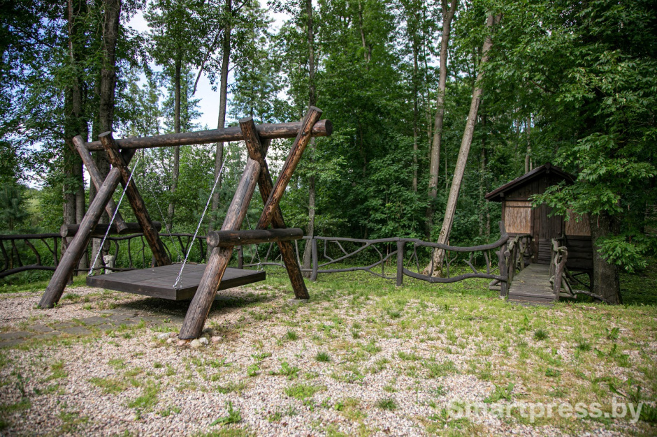 18-Деревянные качели в Игнатичах.jpg