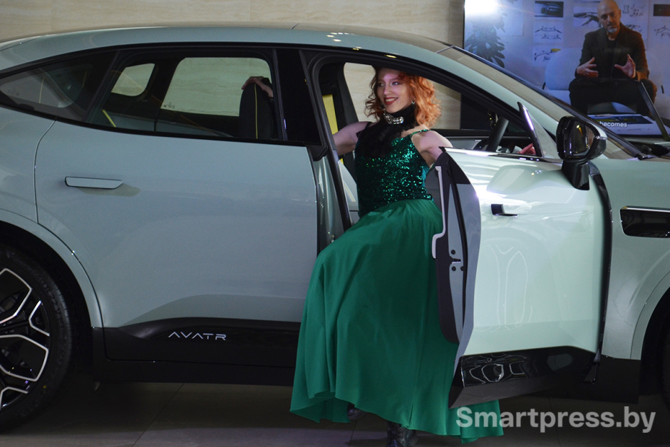 Открытие салона Avatr.jpg
