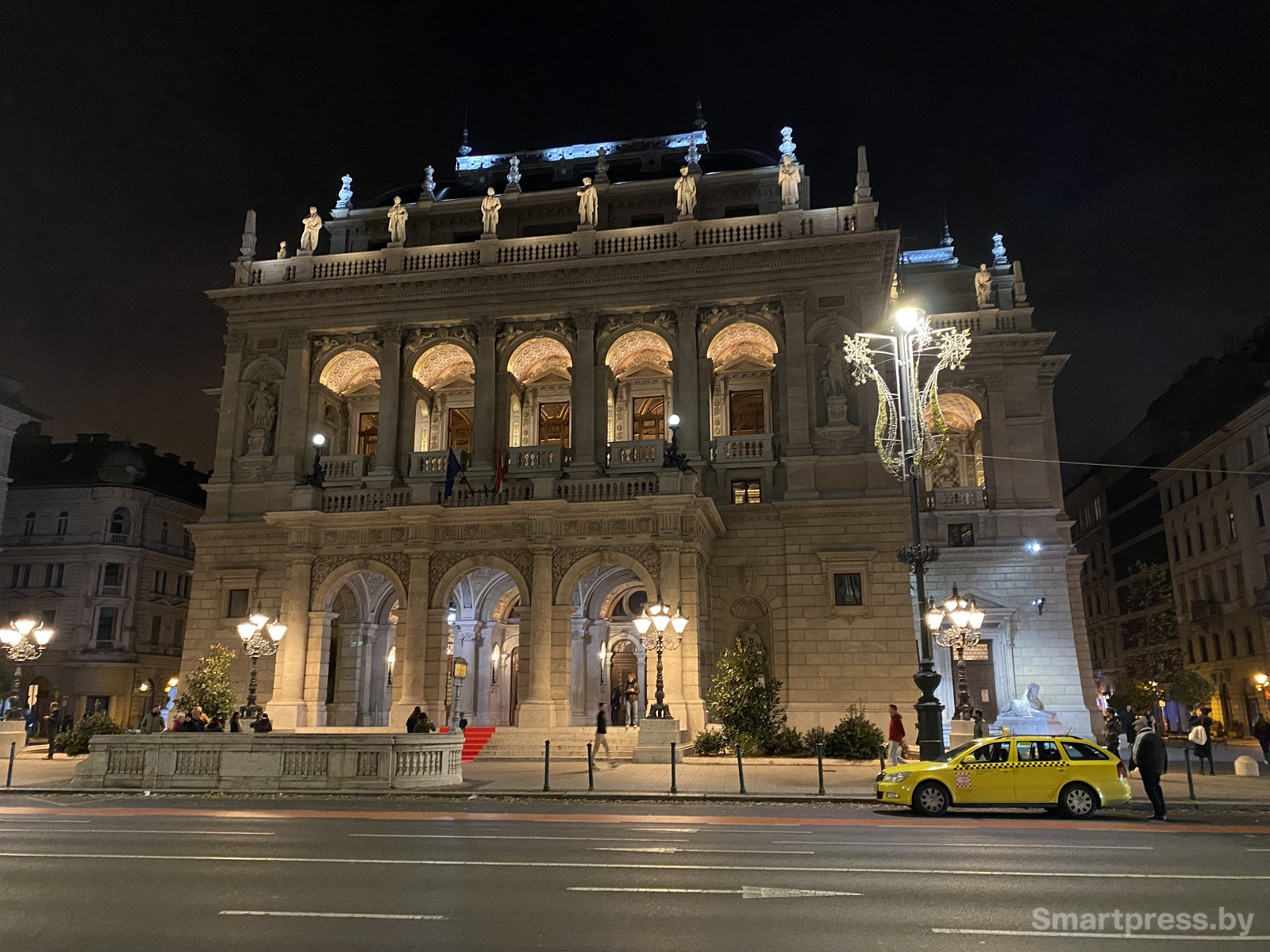 здание оперы