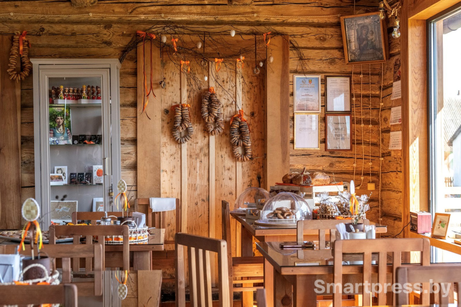 Кафе в агроусадьбе Ляліва 2.jpg Кафе в агроусадьбе Ляліва 2.jpg