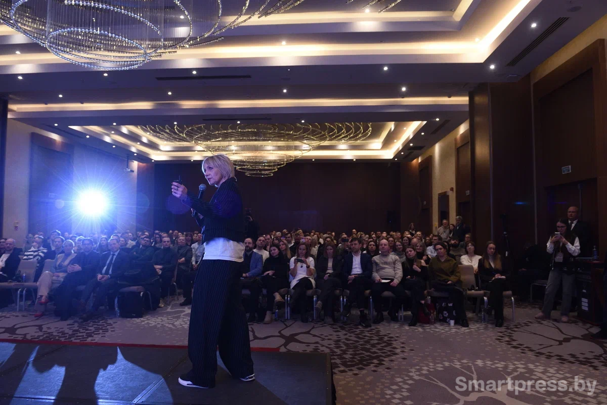 Юлия Кочубей выступает