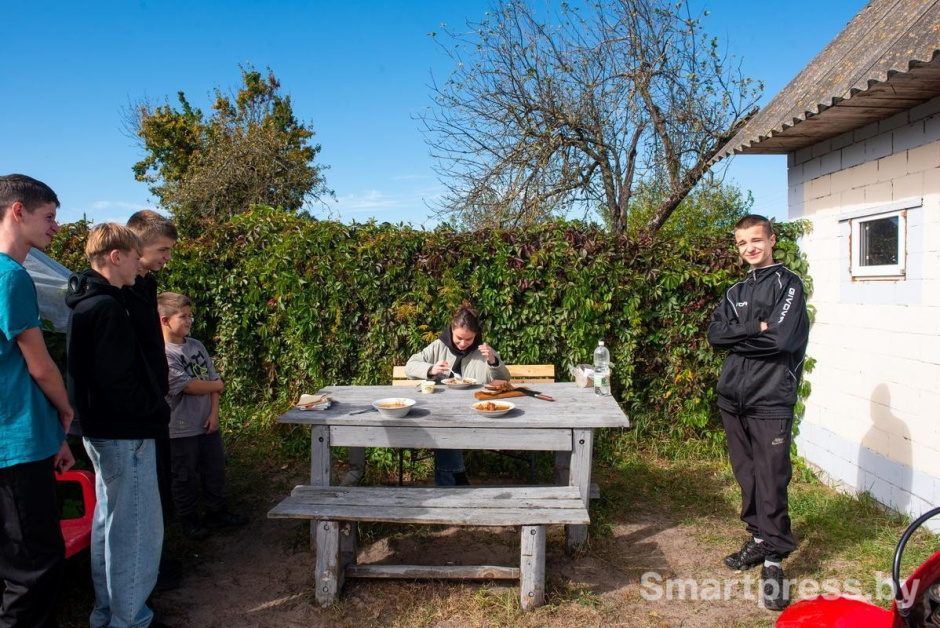 4-Пробуем суп вкусно!.jpg