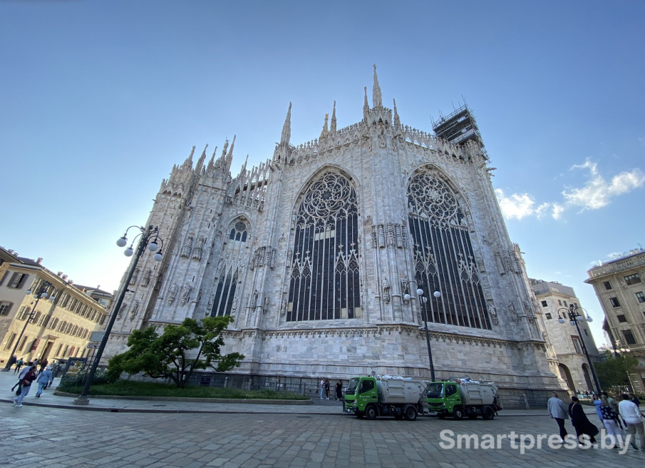 Миланский собор фас
