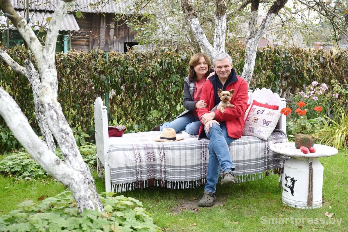 1-Оксана и Александр Гущенсковы из деревни Барово.jpg