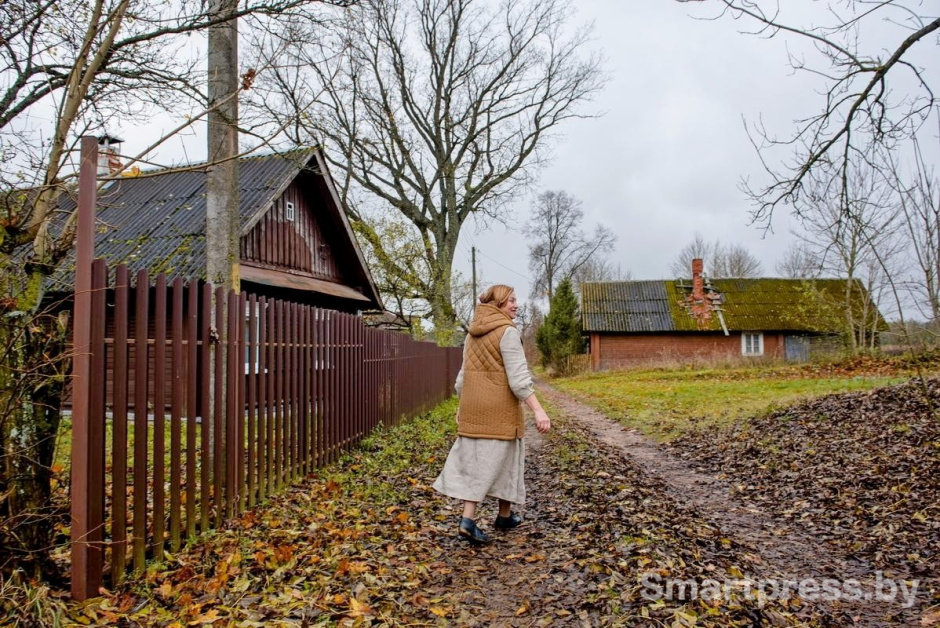20-В деревне всего одна улица Центральная.jpg