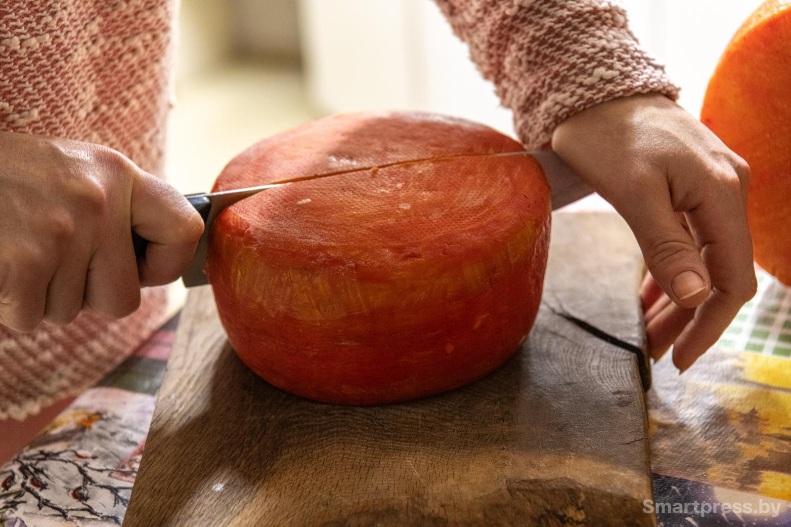 22-Разрезание головки сыра.jpg