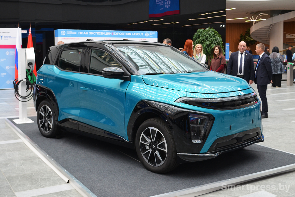 Электромобиль АТОМ