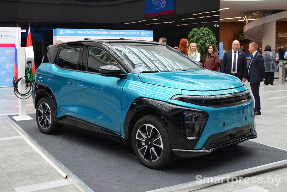 Электромобиль АТОМ