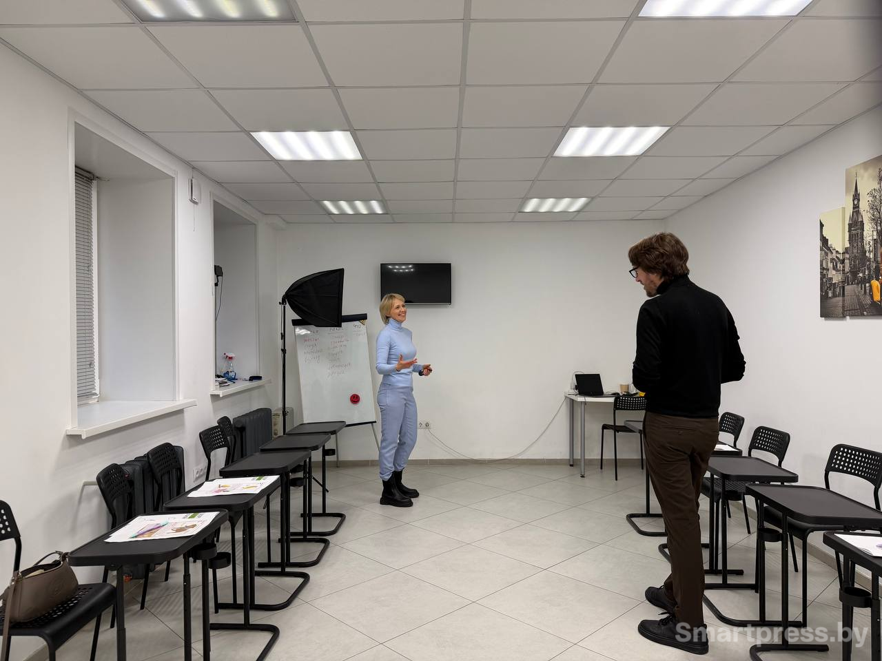 На занятии в школе ораторского мастерства у Дмитрия Смирнова