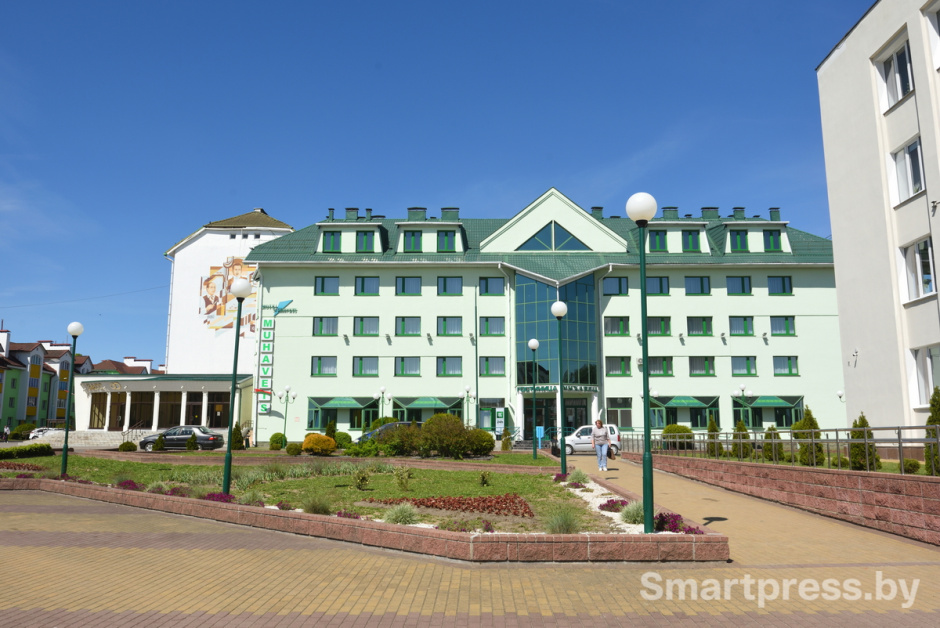 Гостиница Мухавец Пружаны.JPG