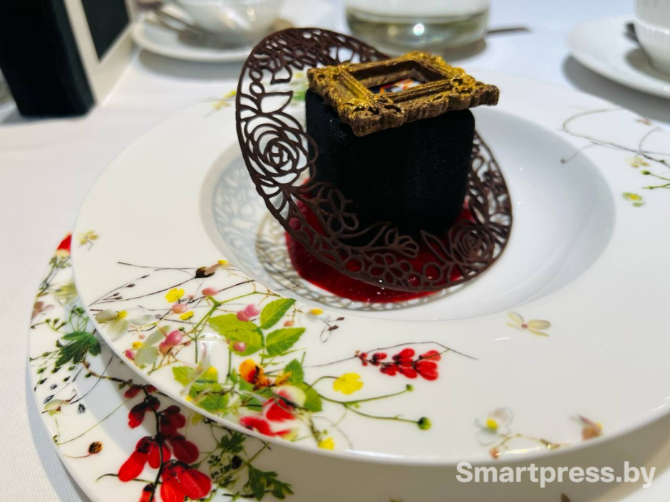 Ресторанный критик Смартпресс ресторан Малевич 12.png Ресторанный критик Смартпресс ресторан Малевич 12.png