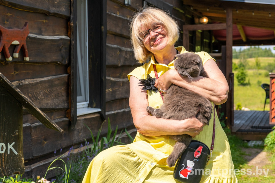 27-Елена Новицкая и кот Феденька.jpg