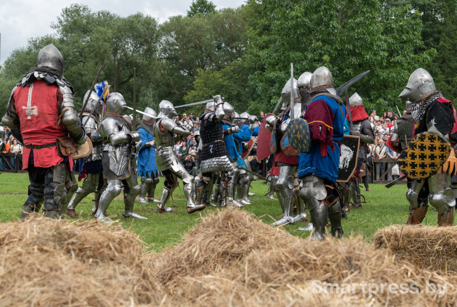 белые бугурты.jpg