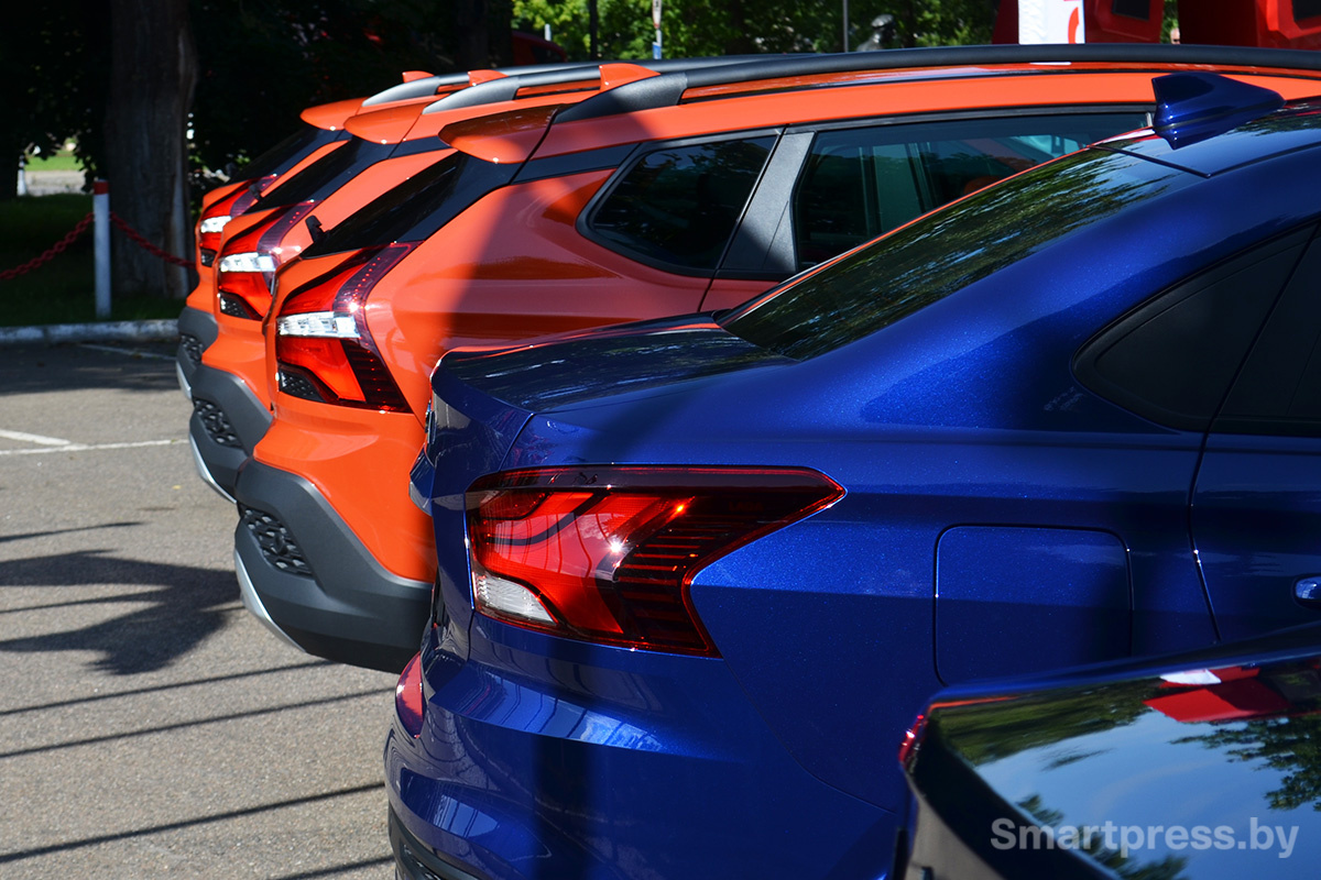 Lada Iskra профиль задней части