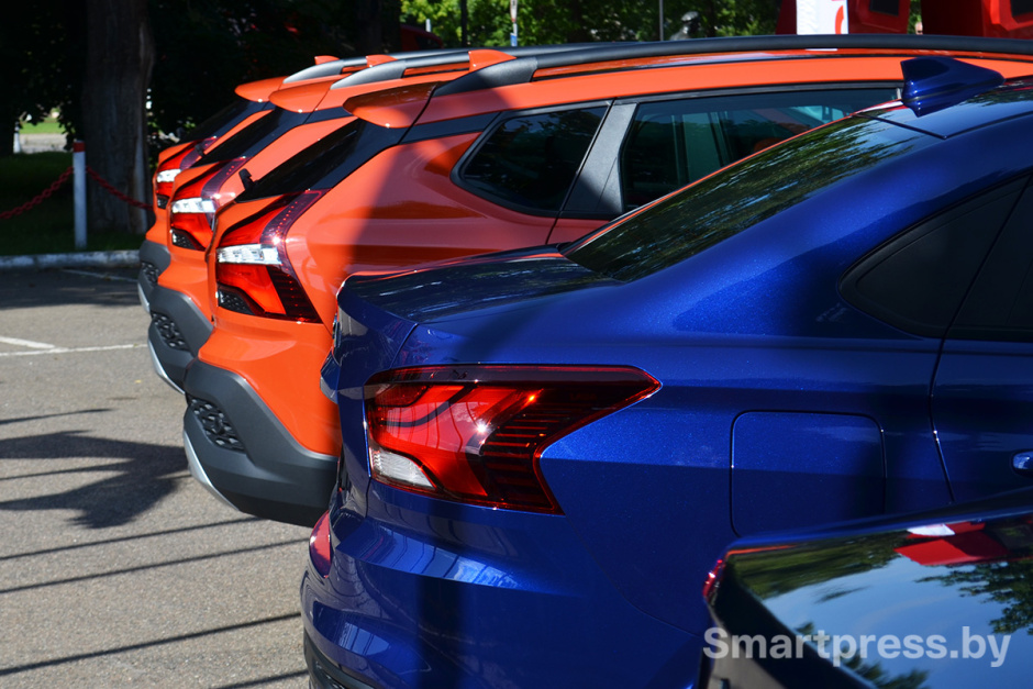 Lada Iskra профиль задней части