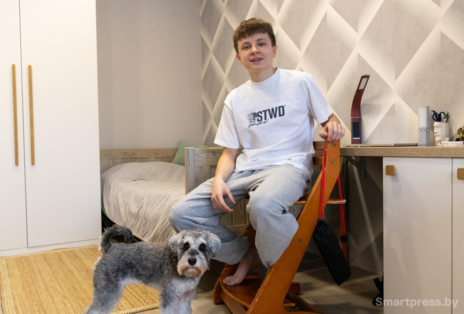 1-16-летний блогер Роман Подгурский.jpg