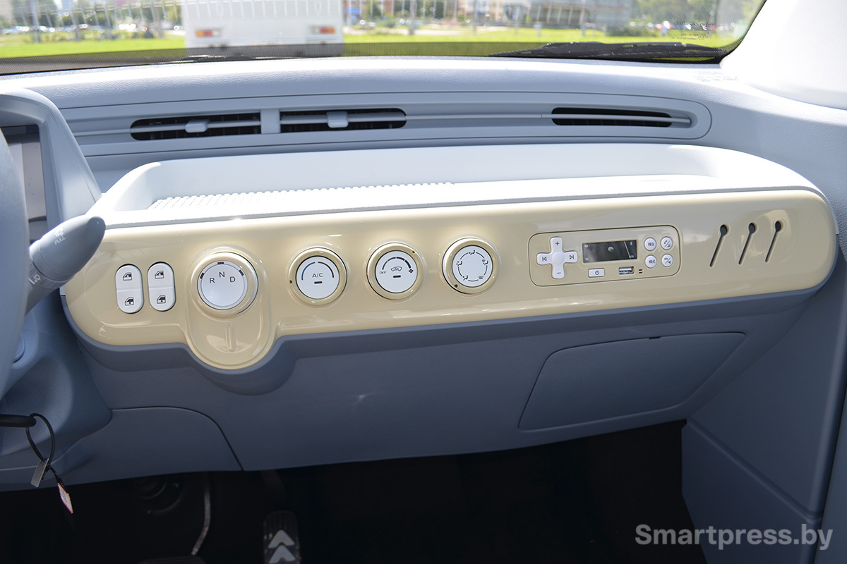 Кнопки на торпедо