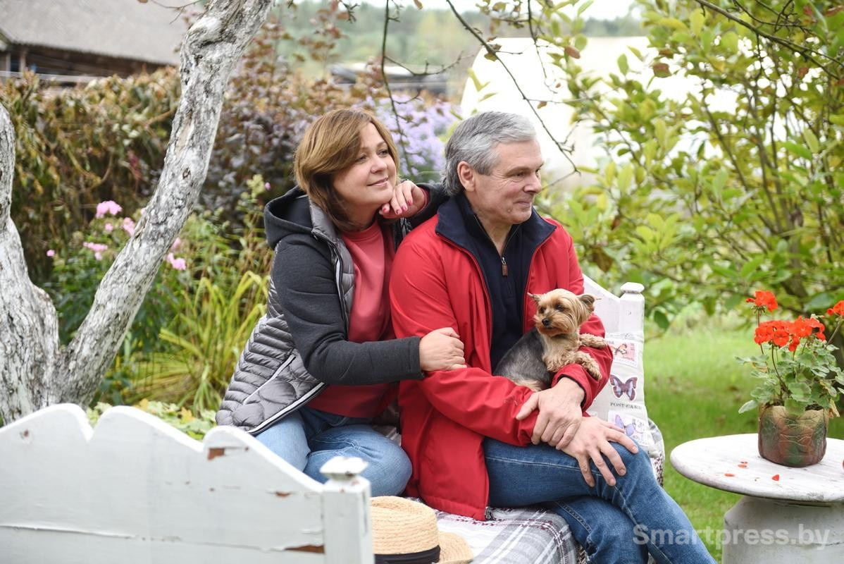 25-Оксана и Александр Гущенсковы из деревни Барово.jpg