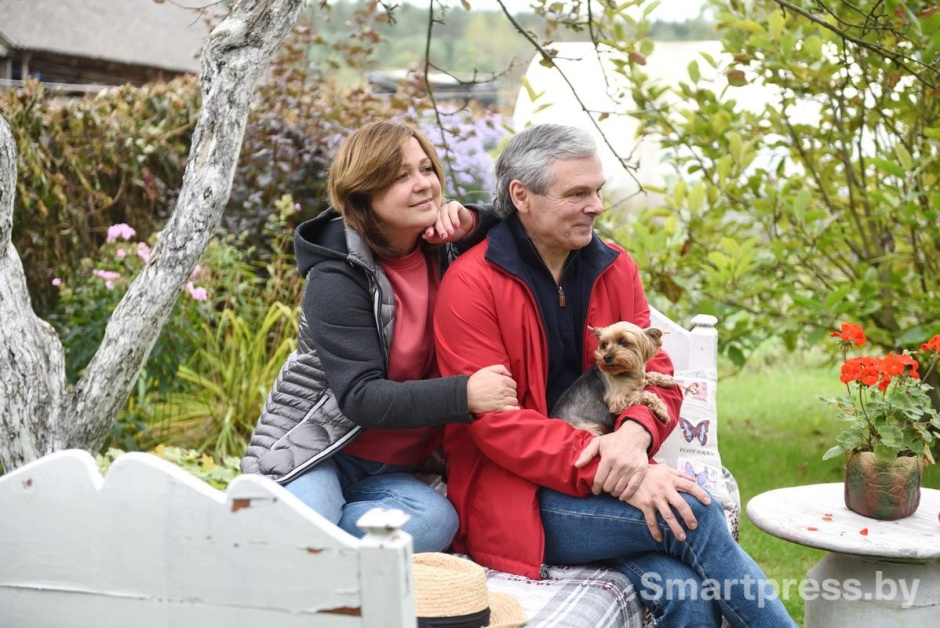 25-Оксана и Александр Гущенсковы из деревни Барово.jpg