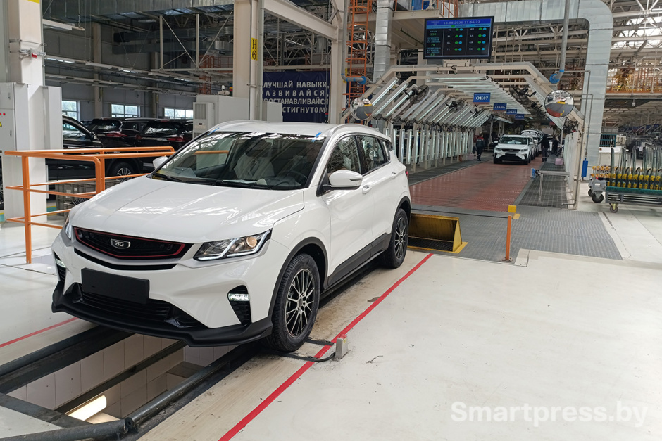 Автомобиль BELGEE сходит с конвейера завода