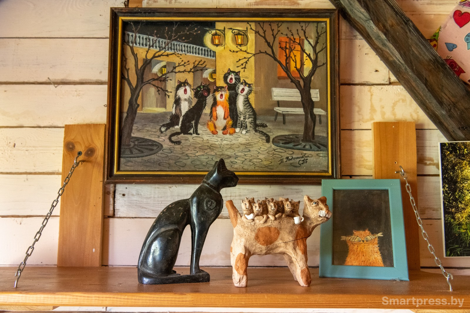 10-Среди экспонатов много подарков от поклонников музея.jpg