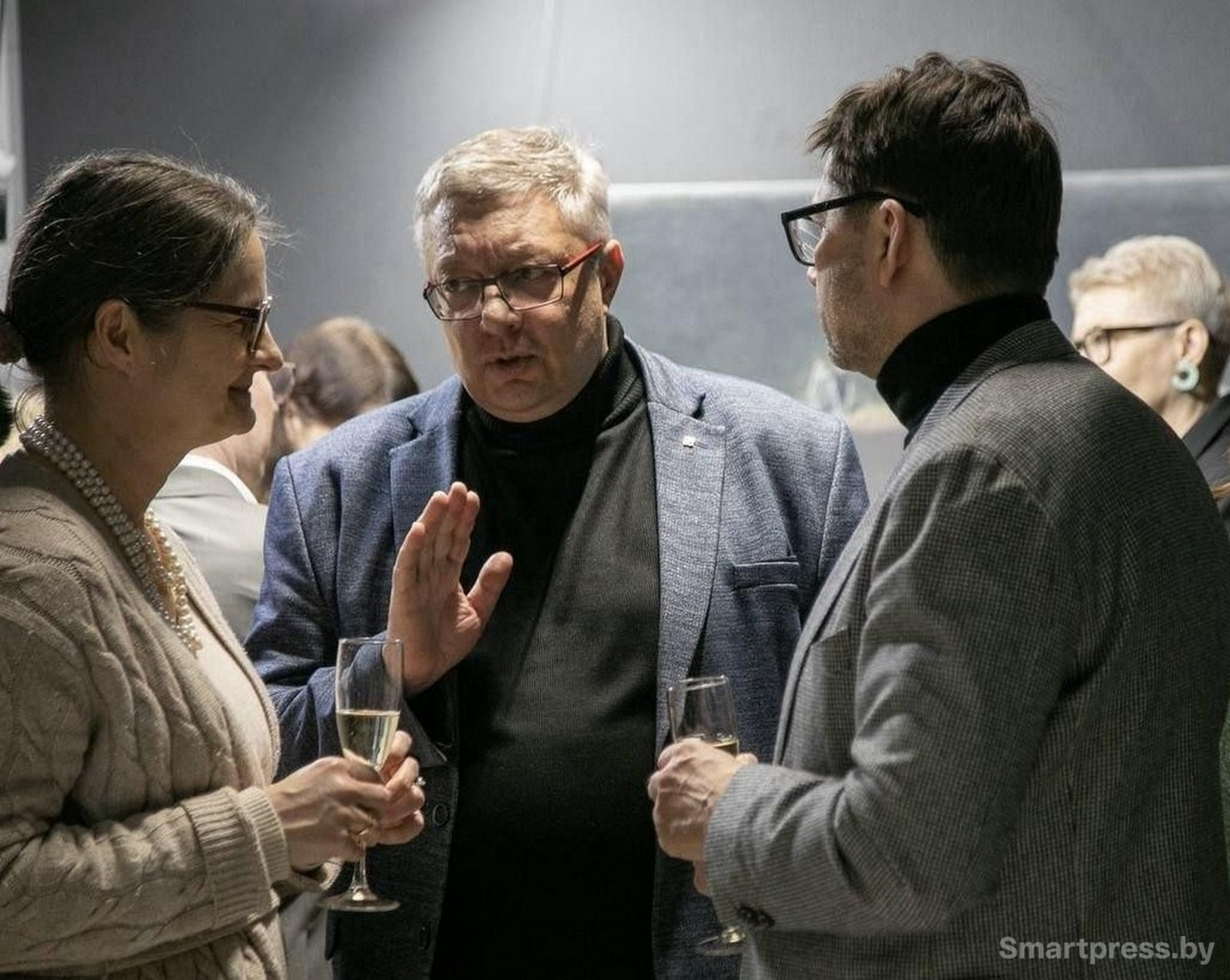 27-Поверенная в делах Германии Катрин аус дем Зипен и директор Смартпресс Вячеслав Зенькович.jpg