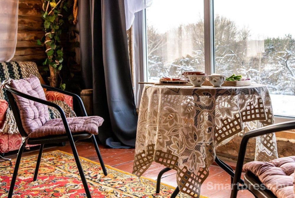 17-Интерьер уютного деревенского дома.jpg