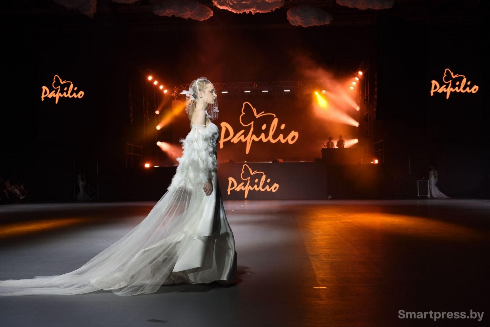 10-Показ модного дома Papilio.jpg