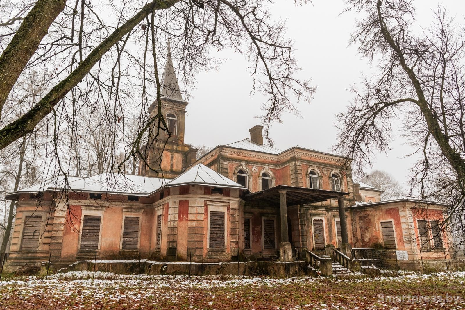 13-Панская усадьба Котлубаев в Ястрембеле 2025 год.jpg