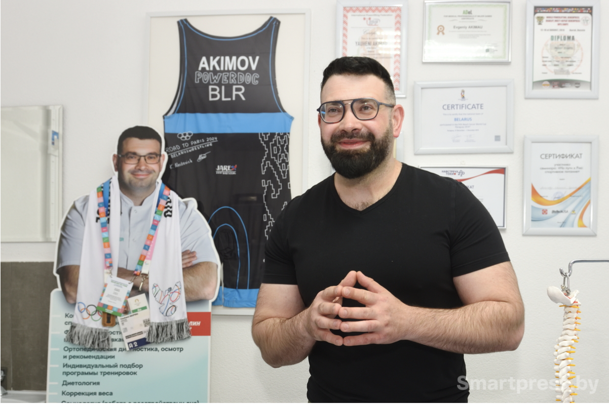 Евгений Акимов 3.png