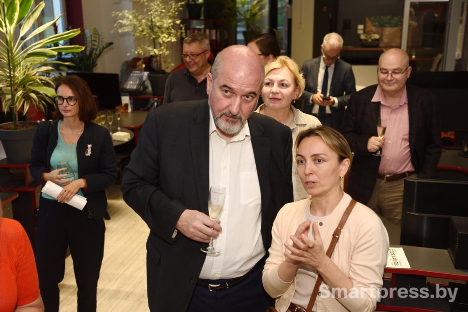 18-Советник посольства Германии Отто Граф с коллегой.jpg