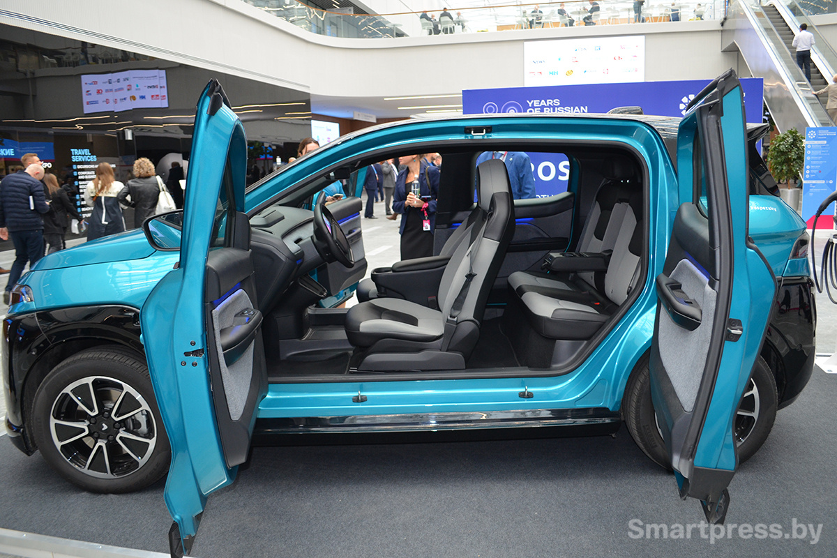 Электромобиль АТОМ