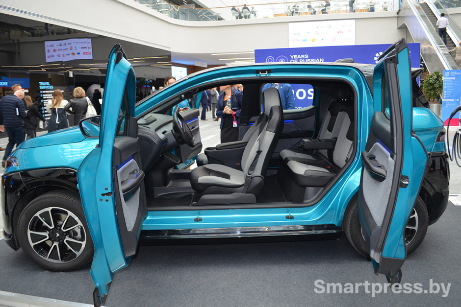 Электромобиль АТОМ