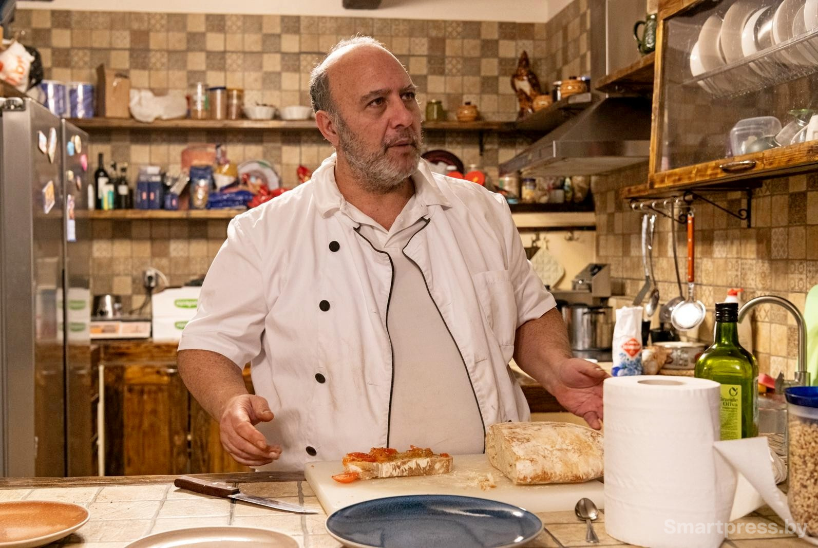 22-Паоло за минуту может приготовить вкусную закуску.jpg