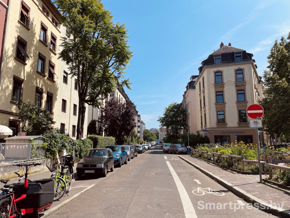 5-Район улицы Oeder Weg Франкфурт.jpg