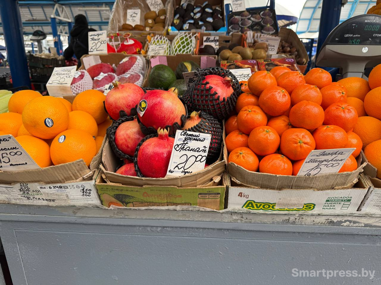 гранат-мандарин-апельсин