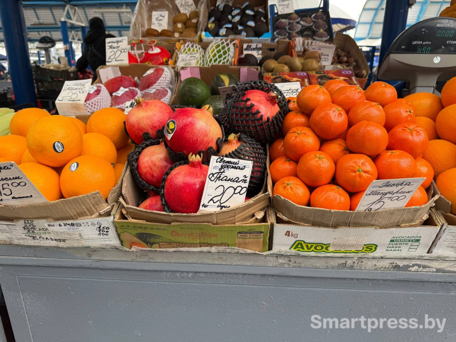 гранат-мандарин-апельсин