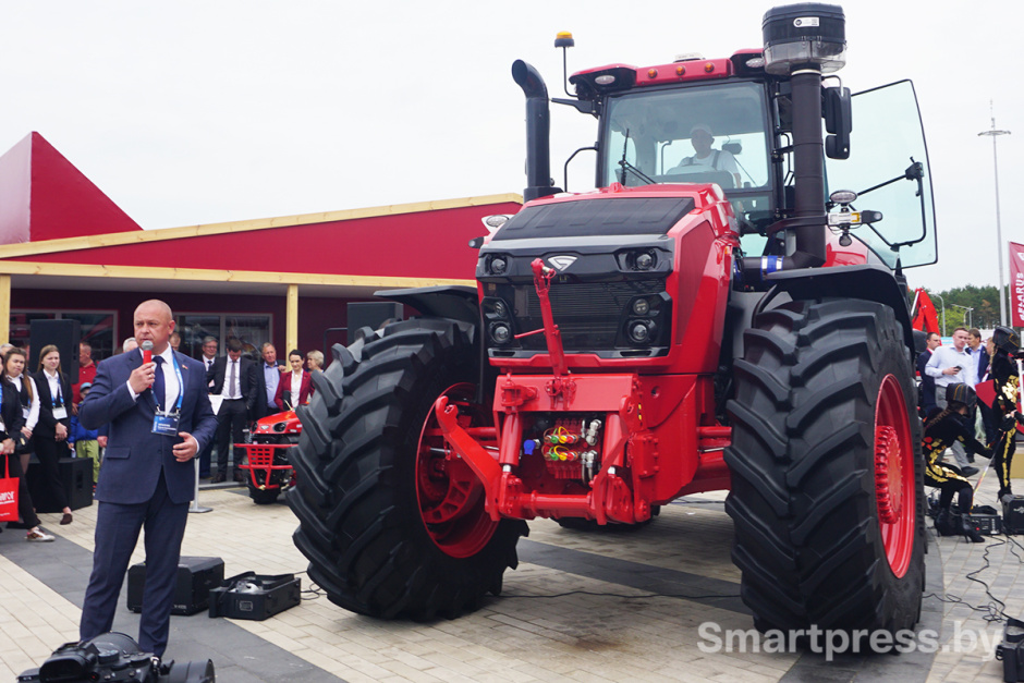 Новый трактор Belarus 5425