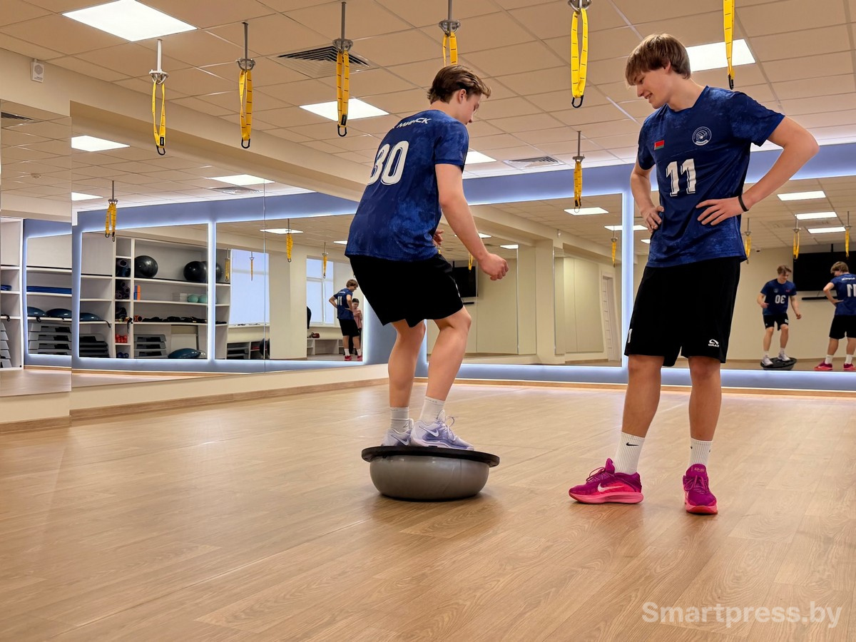 3-Тренировка на BOSU.jpg 3-Тренировка на BOSU.jpg