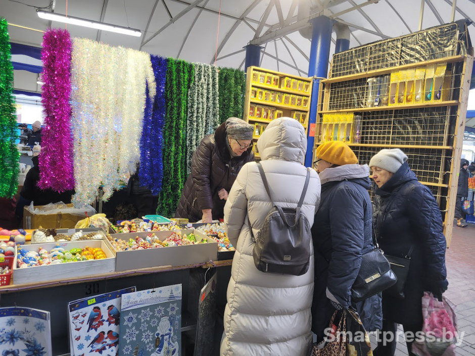 комаровка новый год