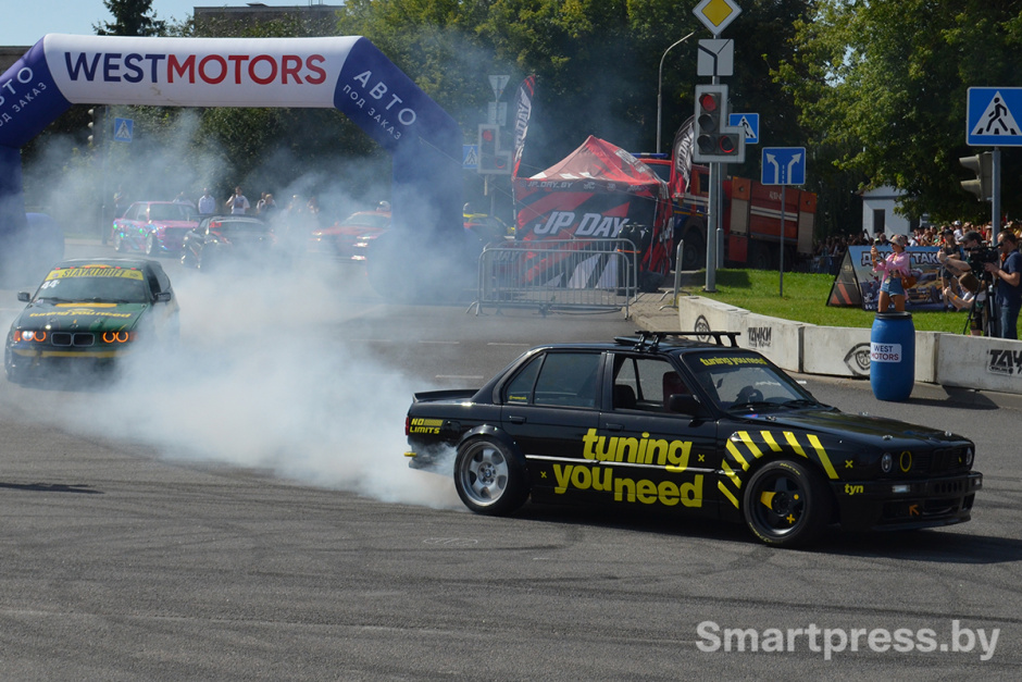 дрифт Тачки Winline Пикник