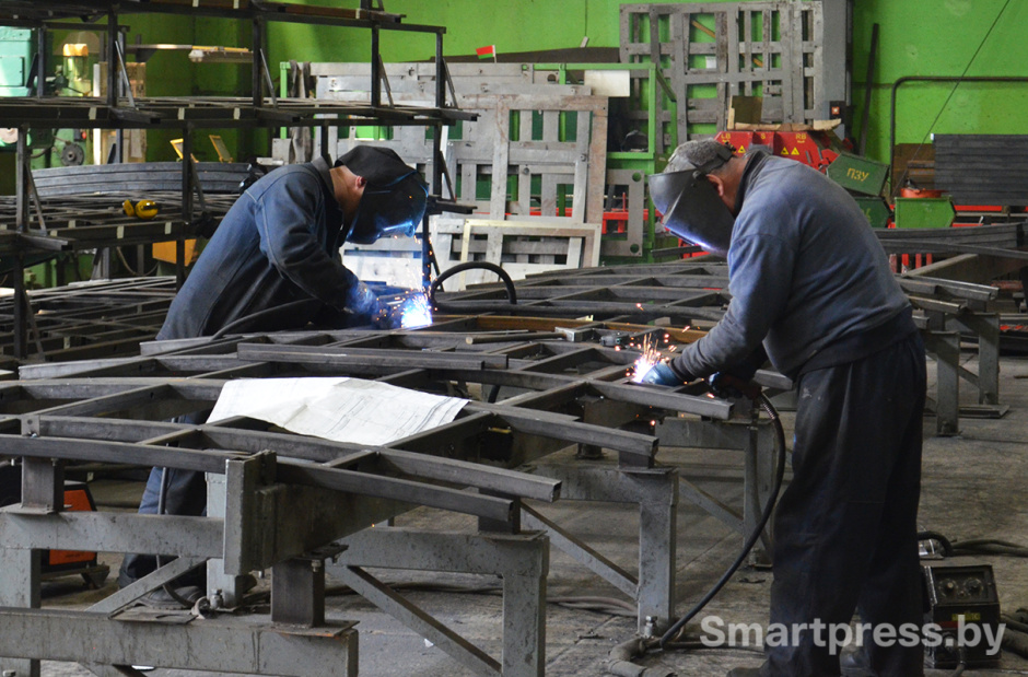 Сварка каркаса кузова трамвая