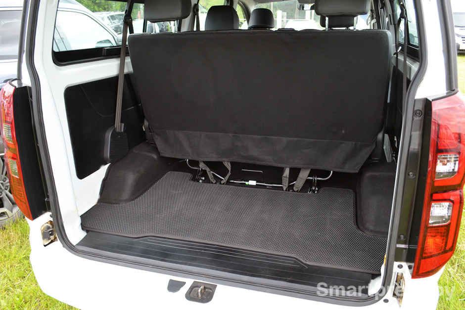 Багажное отделение семиместного Shineray M7.jpg