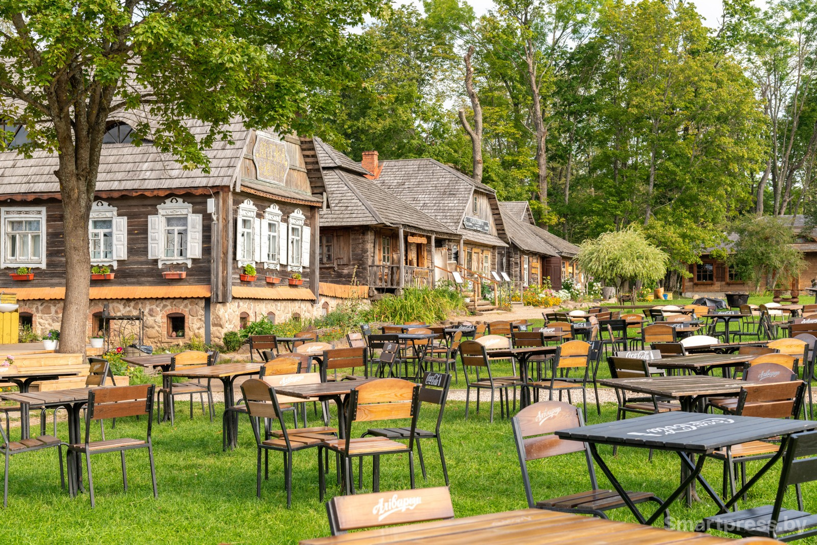 13-Столики под открытым небом в Суле.jpg