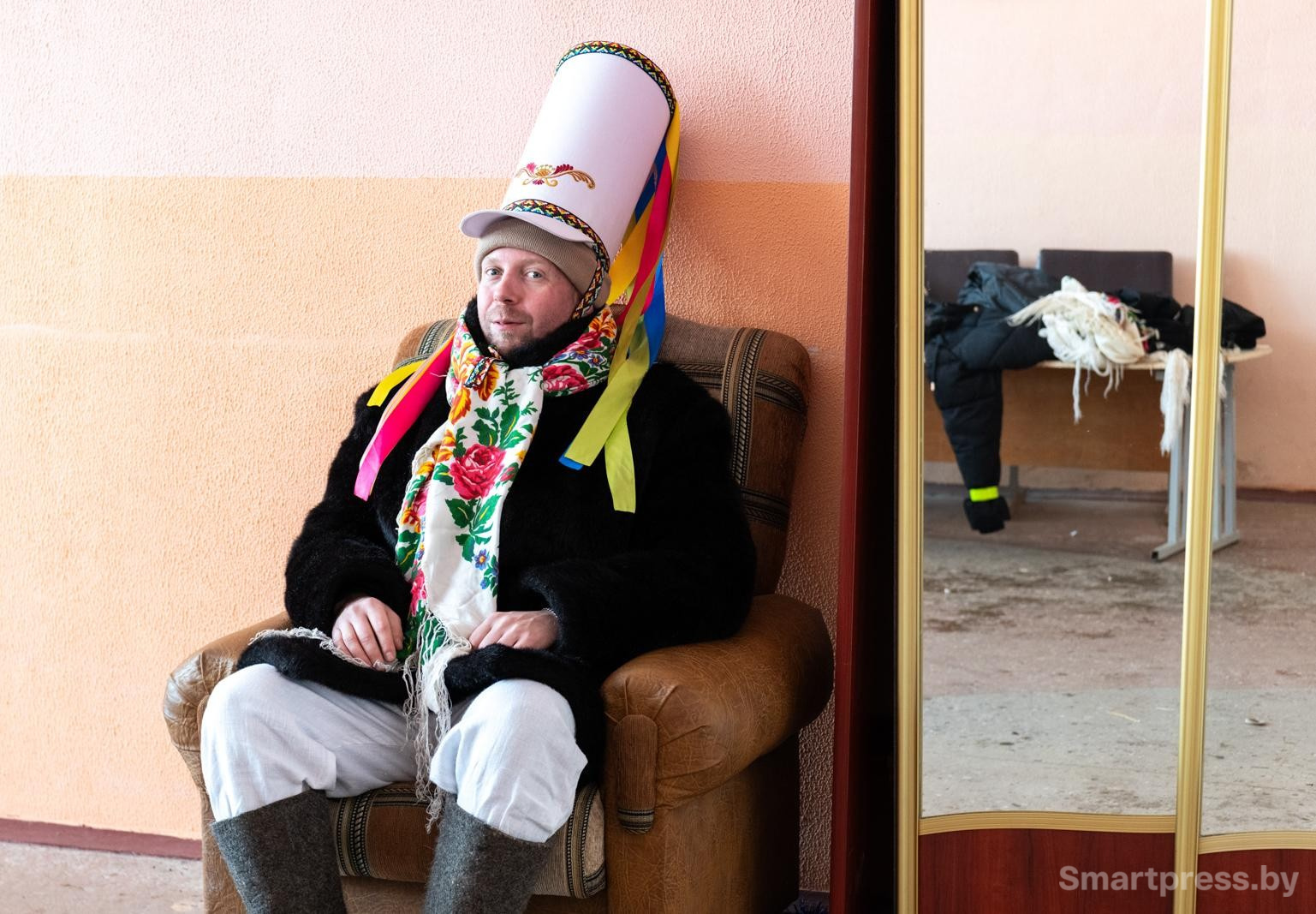 14-Приготовления перед шествием.jpg