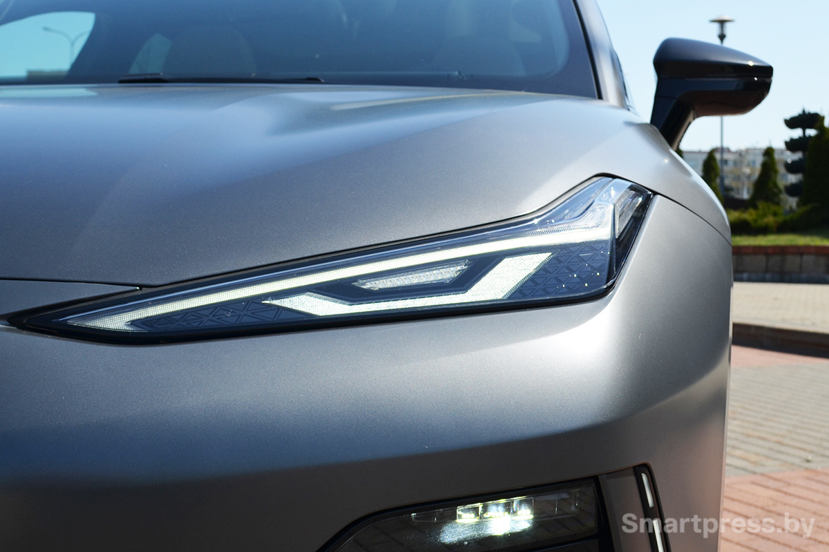 Передняя оптика Geely Galaxy E8